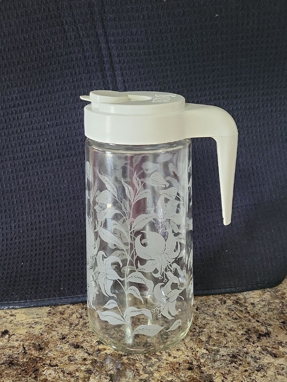 Vintage Tang Promotional 1 Qt Pitcher Etched Floral Vine Design. Anchor Hocking